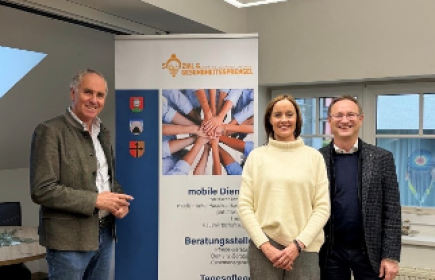 © 2025 Sozial- und Gesundheitssprengel: Erwin Obermaier, Petra Cattelan, Ralph Kriechbaum (von links nach rechts)